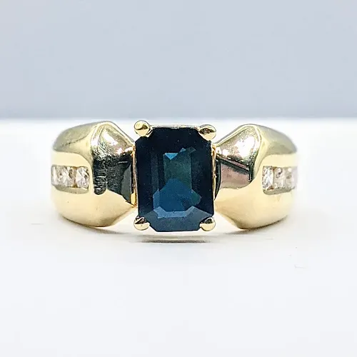 Retro Sapphire & Diamond Dress Ring