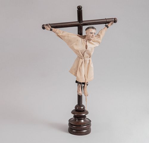San Felipe de Jesús. Primera mitad del SXX. Talla en madera policromada. 51 cm de altura.