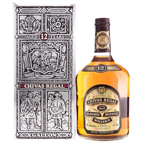 Chivas Regal. 12 años. Blended. Scotch Whisky. En presentación de 3.78 Lt.