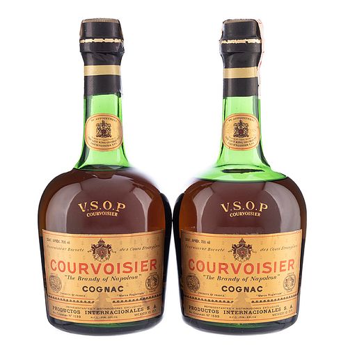 Courvoisiser. V.S.O.P. Brandy de Napoleón. Cognac. France. Piezas: 2. En presentación de 700 ml.