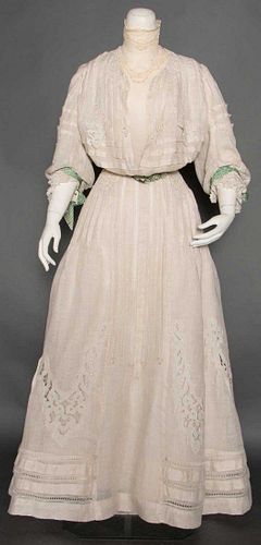 LINEN & LACE AFTERNOON DRESS, c. 1905