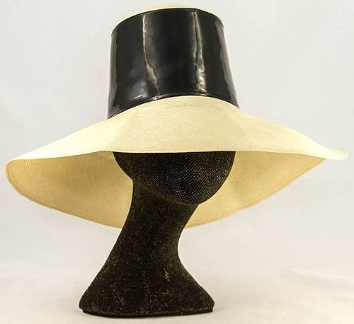 GIVENCHY STRAW HAT, 1972