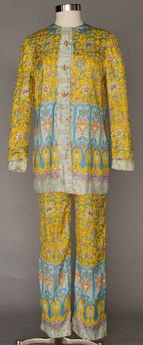 PRINTED SILK PANT SUIT, CANNES, FRANCE, 1970s