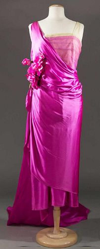 TRAINED FUCHSIA EVENING GOWN, LATE 1920s