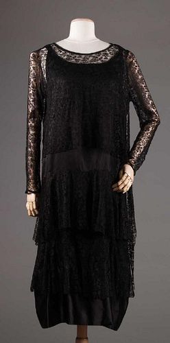BLACK LACE EVENING DRESS, c. 1918
