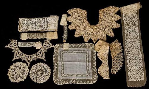GROUP OF LACE & LINEN, 19TH-20TH C