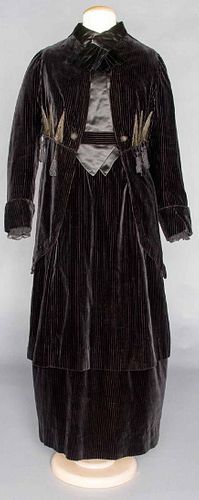 THURN RIBBED VELVET DRESS & JACKET, PARIS, c. 1918