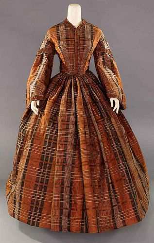 BROWN & BLACK PLAID SILK DAY DRESS, EARLY 1850s