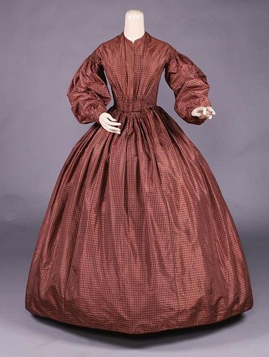 SILK PLAID TAFFETA DAY DRESS, c. 1850