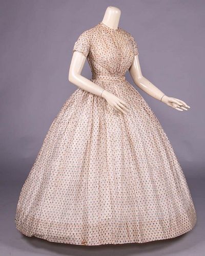PRINTED SILK VOILE DAY DRESS, LATE 1840s