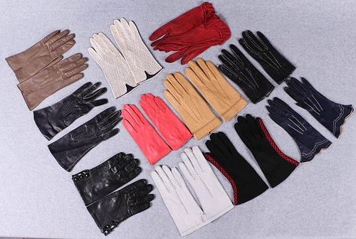 DRIVING OR SPORT GLOVES, 1940-1960s