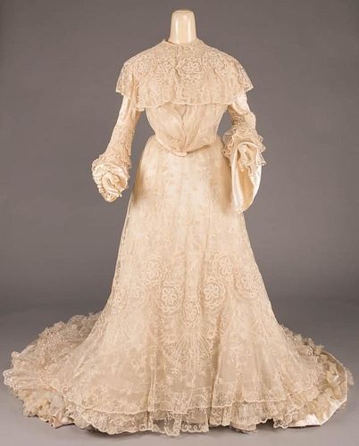 TRAINED EMBROIDERED TEA GOWN, c. 1902