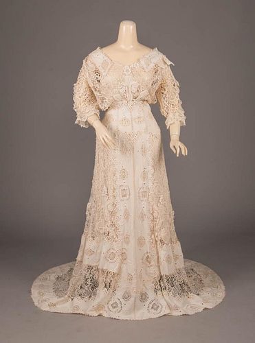 MIXED LACE TEA GOWN, c. 1905