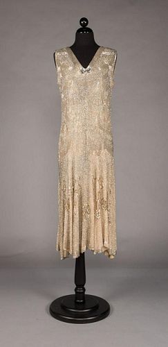 SILVER BEAD ENCRUSTED EVENING GOWN, LATE 1920s