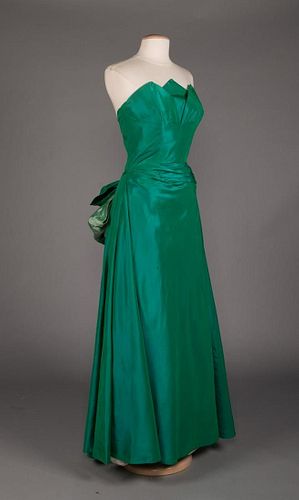 PEARLBERG BUSTLED GREEN EVENING DRESS, LATE 1940s-