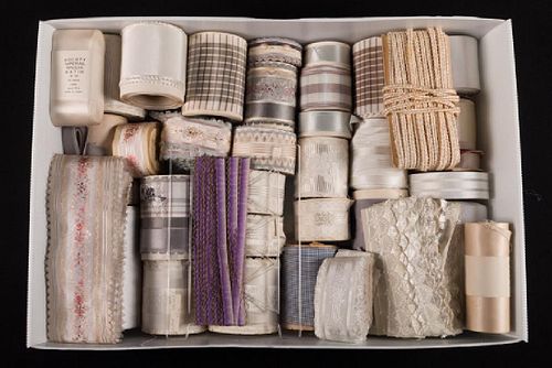 GROUP OF BROCADE RIBBONS & TRIMS, VARIOUS WIDTHS, 1930s