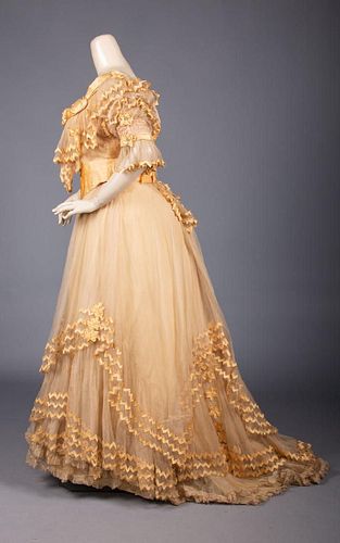 YELLOW SILK TULLE BALL GOWN, LATE 19TH C