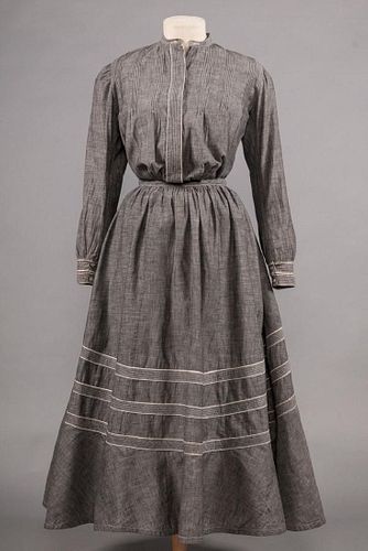 GREY CHAMBRAY DAY DRESS, c. 1910