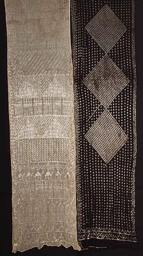 TWO ASUITE SHAWLS, 1920s