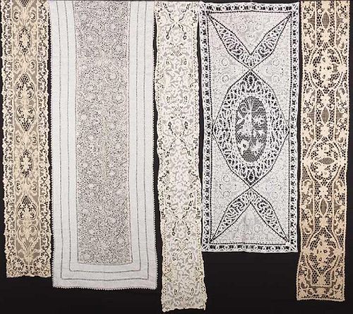 10 LACE TABLE RUNNERS