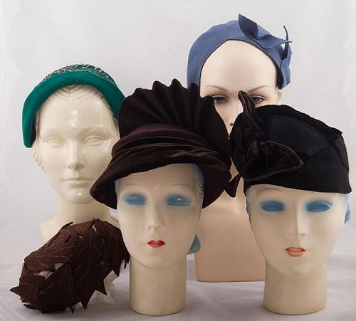 5 LADIES' FELT HATS, 1930-1940