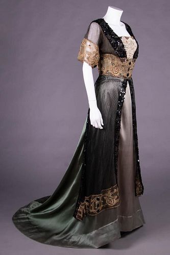 THOUSAND & ONE NIGHTS INSPIRED EVENING GOWN, c. 1910