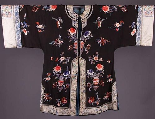 EMBROIDERED INFORMAL ROBE, CHINA