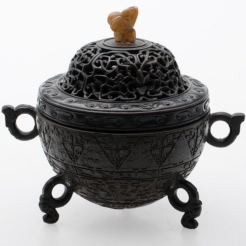 4933209: Chinese Archaic Style Bronze Covered Vessel, 20th Century ES7AC