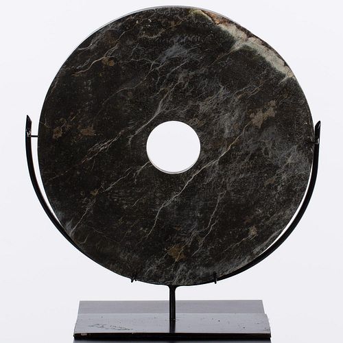 4933237: Large Chinese Hardstone Disc on Stand ES7AC