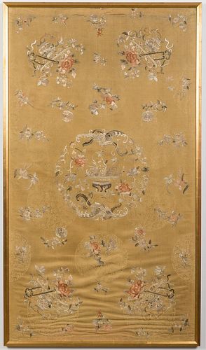 4933275: Chinese Silk Embroidered Panel, Early 20th Century ES7AC