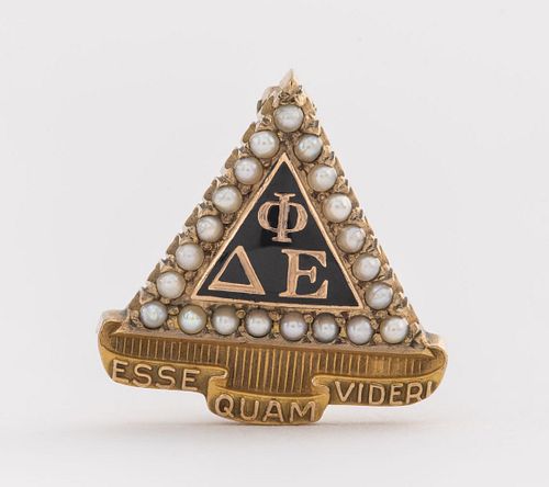 10K Phi Delta Epsilon Pearl Enamel Fraternity Pin
