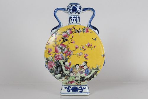 A Chinese Nature-sceen Duo-handled Porcelain Fortune Vase 