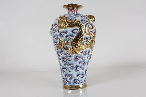 A Chinese Ancient-framing Plated Blue and White Porcelain Dragon-decorating Vase 