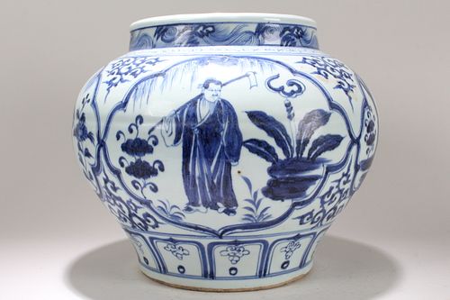 A Chinese Massive Blue and White Story-telling Fortune Porcelain Vase 