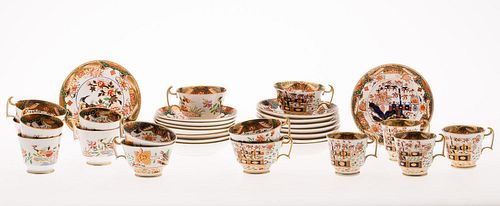 4777511: Thirty-Two Spode "Japan" Pattern Cup and Saucers, 19th Century KL7CF