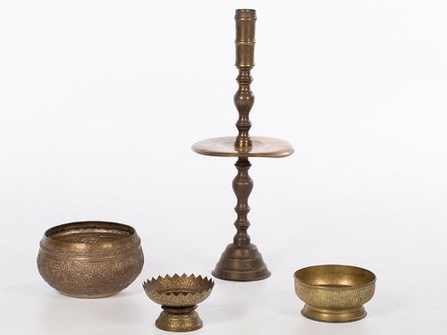 4777714: Large Southeast Asian Candlestick and 3 Bowls KL7CC