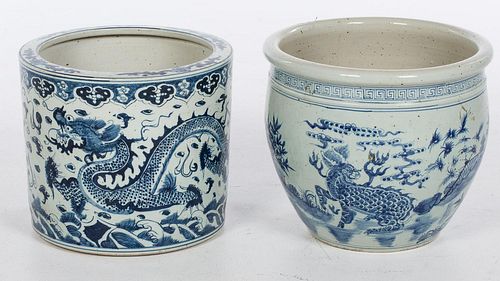 4643735: 2 Chinese Blue and White Jardinieres KL6CC
