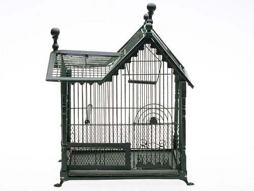 4642848: Green Painted Metal and Wood Birdcage TF1SJ