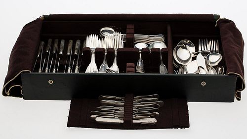 4542877: Frank W. Smith Silver Co. Sterling Silver Flatware Set, 134 pieces KL5CQ