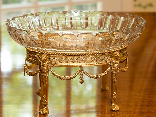 4368450: Louis XVI Style Engraved Cut Crystal Bowl on Gilt
 Bronze Stand, 19th Century
C8GAJ
