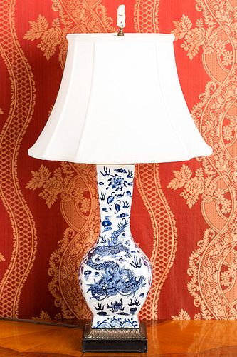 4368554: Chinese Blue and White Porcelain Vase Now Mounted
 as a Lamp, 20th century C8GAC
