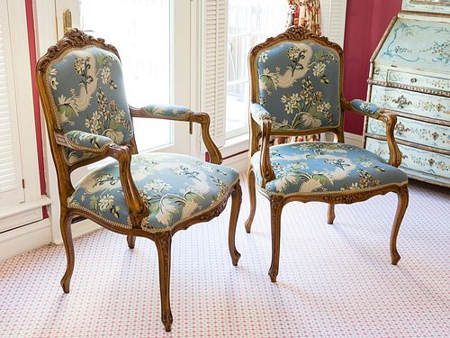 4368567: Pair of Louis XV Style Beechwood Open Armchairs, 20th Century C8GAJ