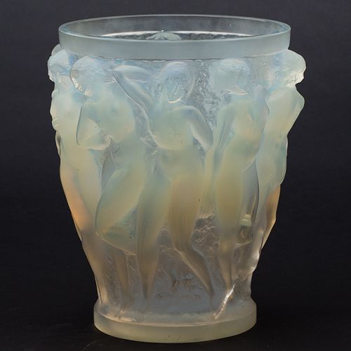 4419920: Lalique Bachantes Opalescent Glass Vase T8KBF