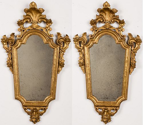4420061: Pair of Italian Giltwood Mirrors, 18th Century T8KBJ