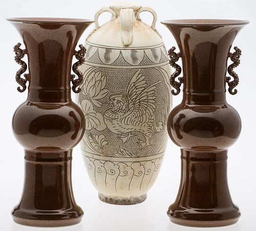 4269388: Three Chinese Porcelain and Ceramic Vases, Modern E1REC