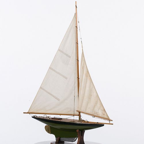 4269472: Vintage Pond Yacht with Painted Blue and Green Hull and Grey Keel E1REJ