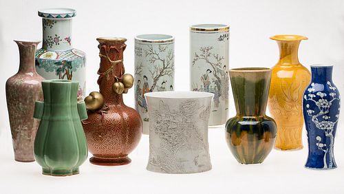 4269510: 10 Chinese Ceramic Vessels, Modern E1REC