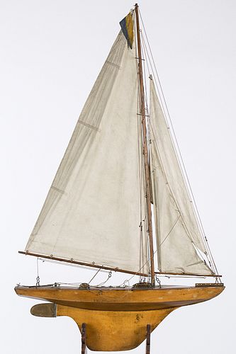 4285866: Vintage Pond Yacht with Light Stained Hull E1REJ