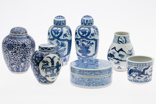 3984918: 7 Chinese Blue and White Porcelain Vessels, 20th Century/Modern E6RDC
