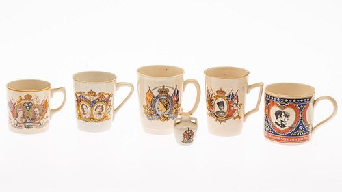 5409061: 5 English Porcelain Commemorative Mugs and a Miniature Vase EE7RDF